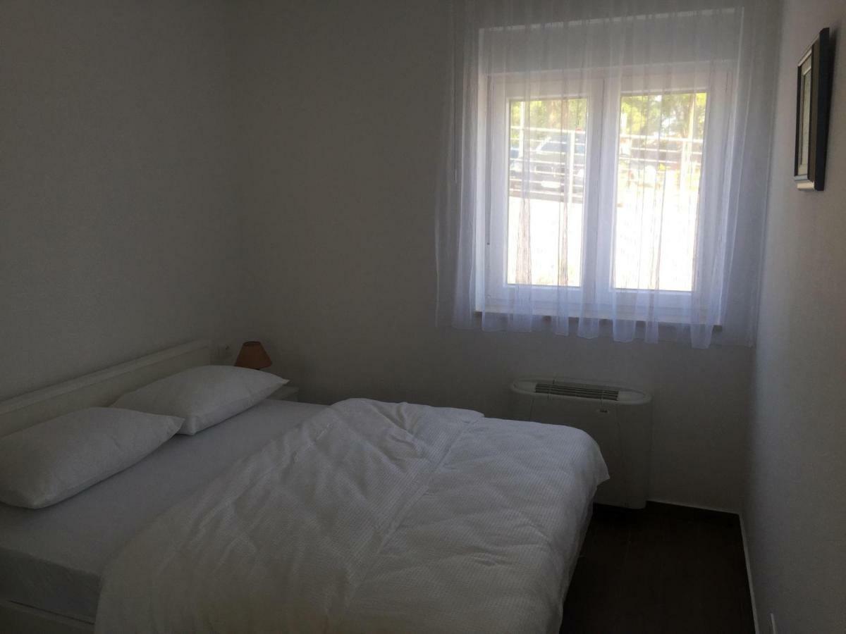 Bakovic Apartment Funtana Luaran gambar